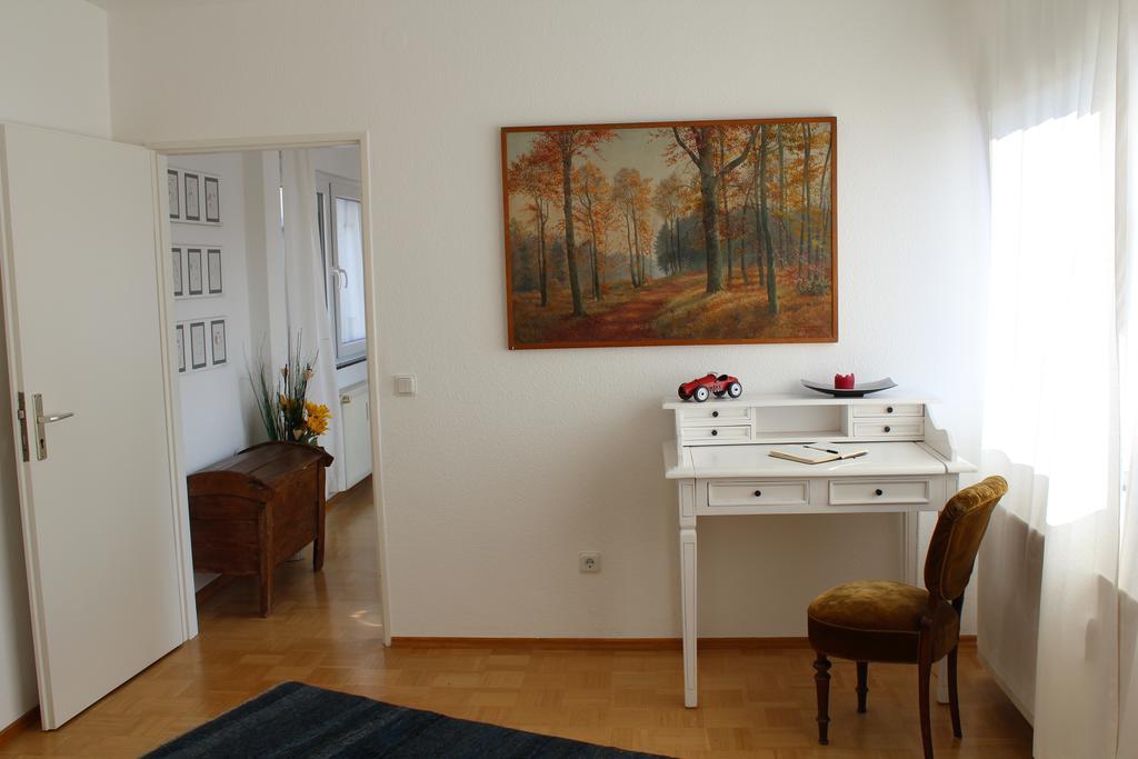 B&B My Place Mit Fruehstueckspaket - With Breakfastbox Frankfurt am Main Room photo